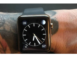 arm_tattoo_defeats_apple_watch.jpg