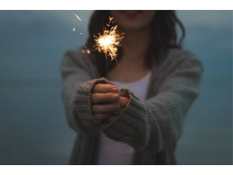 sparkler-677774_1280-600x400.jpg